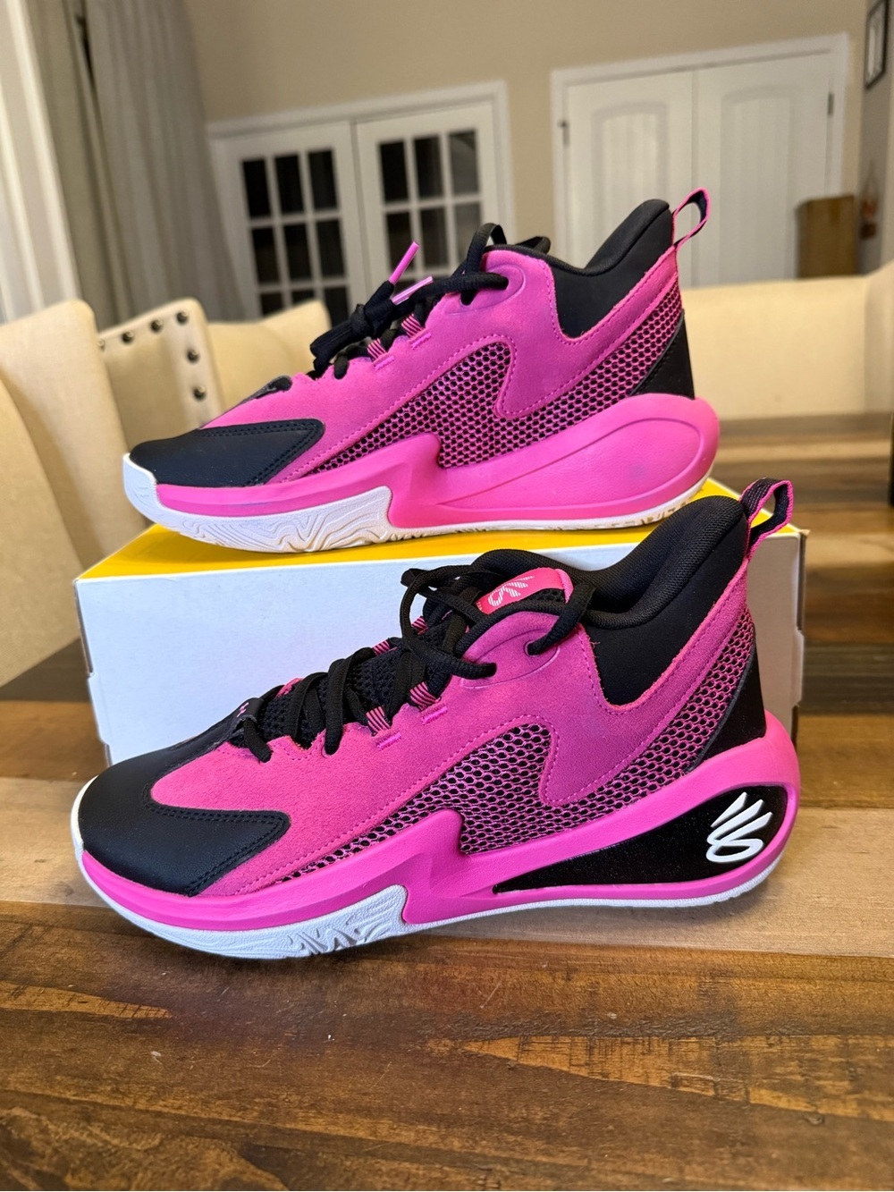 Under Armor Curry 3Z 25 SDE Pink and Black Athletic Sneakers, M8.5/W10